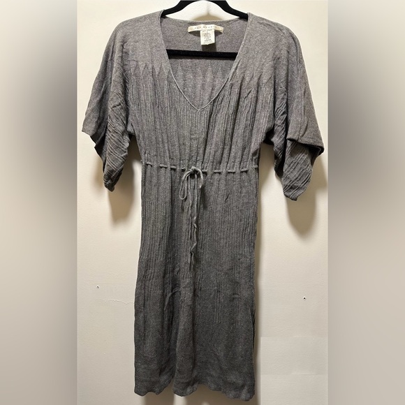 Max Studio Knit Dress Grey Size Small Flattering - Picture 1 of 7